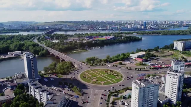 «12 слоёв»: кондитерские витрины для кофейни