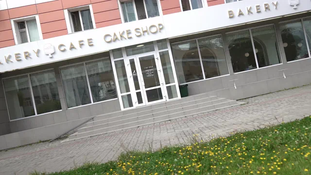 Cakeshop: кондитерская витрина для кофейни в Нефтеюганске